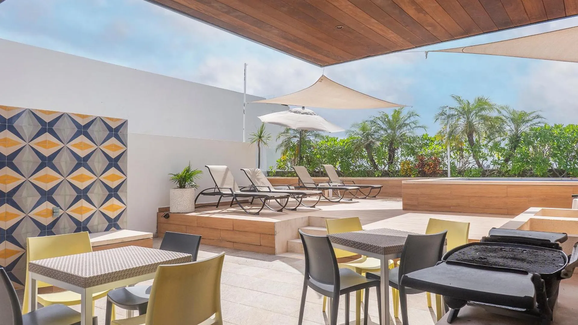 Opal Suites Apartments Playa del Carmen