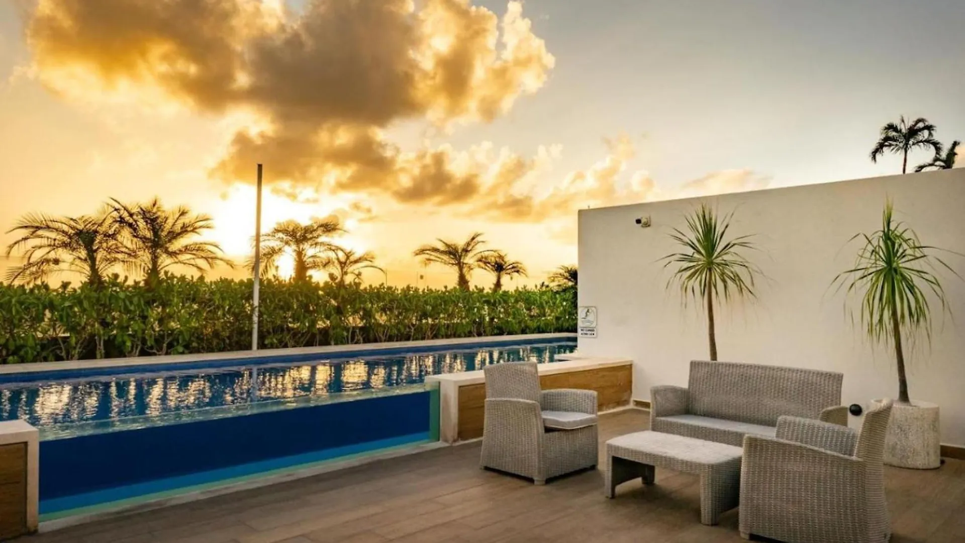 Opal Suites Apartments Playa del Carmen